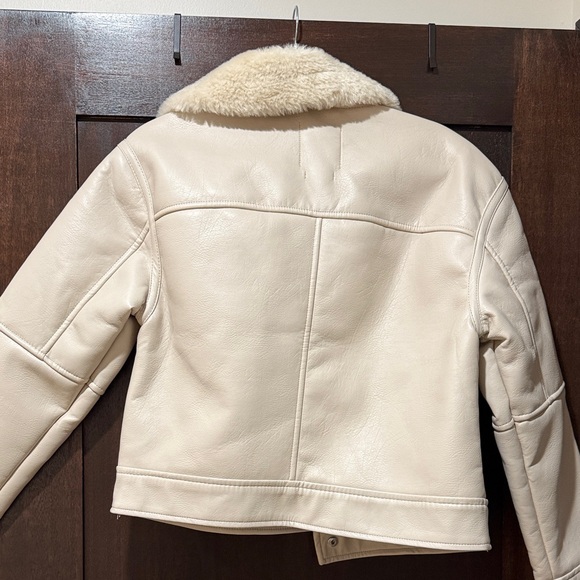 Abercrombie & Fitch Beige Leather Jacket with Shearling Collar - Picture 2 of 4